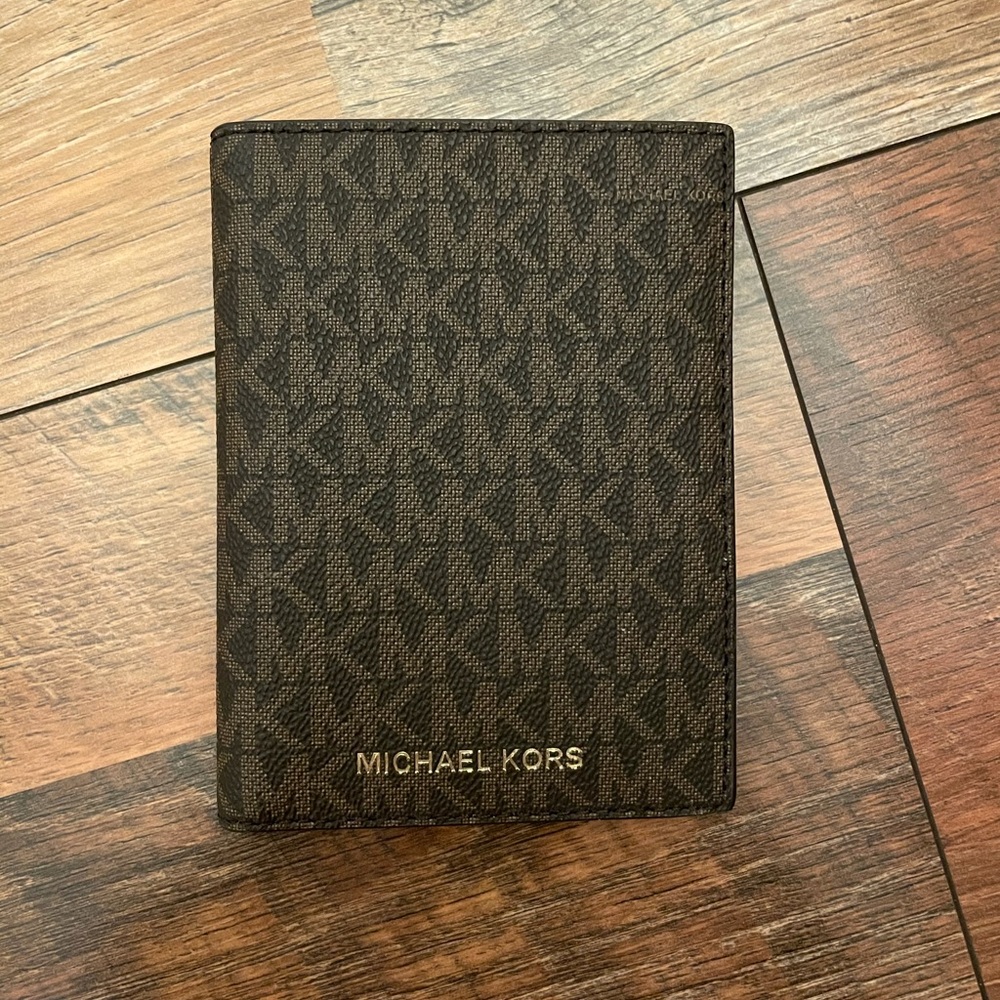 Michael Korda Passport Case